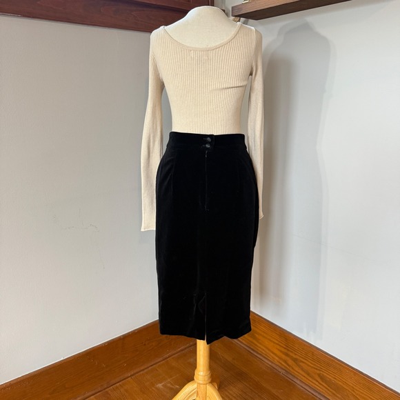 Vintage Mondi Black Velvet Midi Pencil Skirt Size 38 Small Elegant Office - Picture 4 of 11